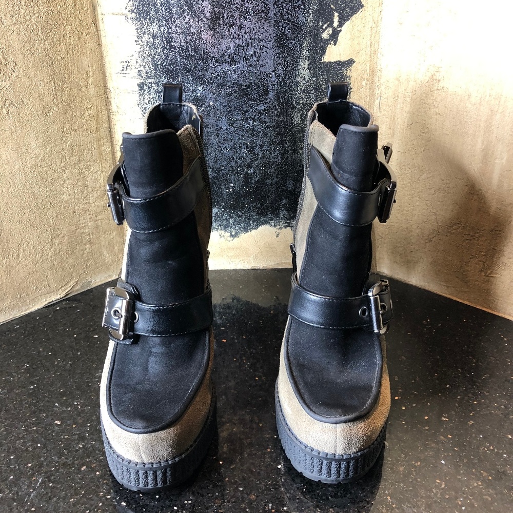 BCBG Ankle Boots Size 7.5